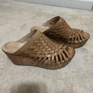 Leather Wedge woven sandal